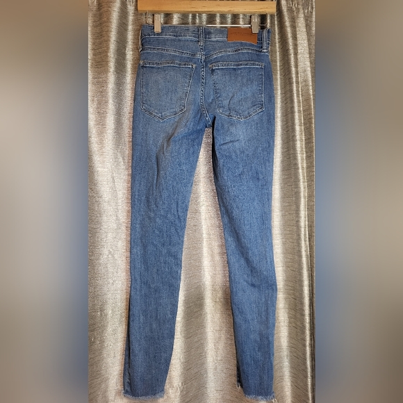 Lucky jeans size 2 - Picture 2 of 4